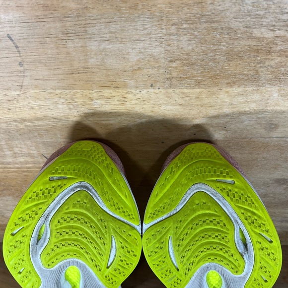 New Balance FuelCell Propel v4 Womens Size 8.5 (B) Running Shoes Sneakers Pink - Picture 11 of 13